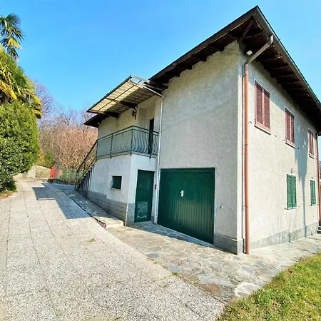 Belvilla By Oyo In Germignaga Apartment Maccagno